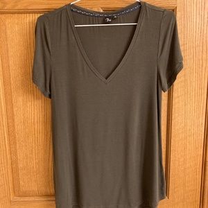 ModCloth Soft Jersey Olive Green V-Neck XS T-Shirt